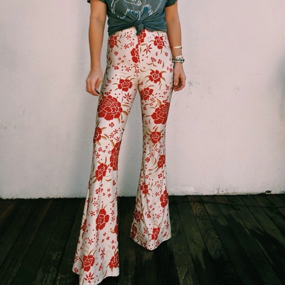 NWT Novella Royale Janis Bells in Red Flamenco